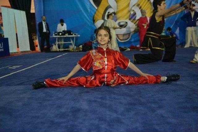 Wushu 23 Nisan Fuarında