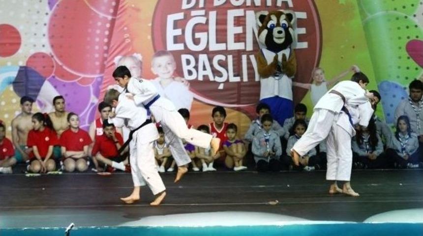 Sporcular, Sporcu Andı Hep Birlikte Okudu