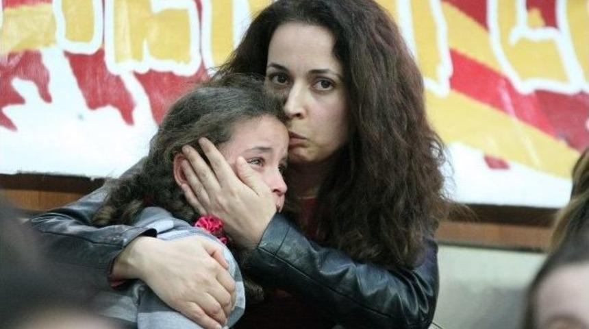 23 Nisan&rsquo;da &Ccedil;ocukları Ağlattılar