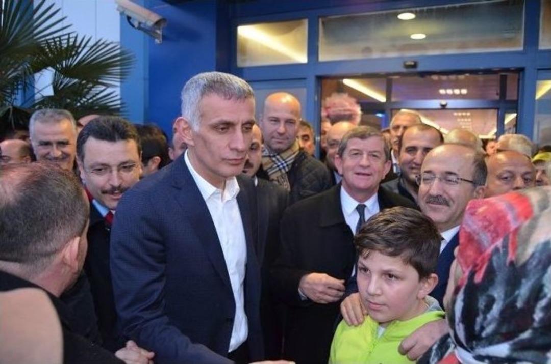 D&uuml;nya Şampiyonları Trabzon&rsquo;da Coşkuyla Karşılandı