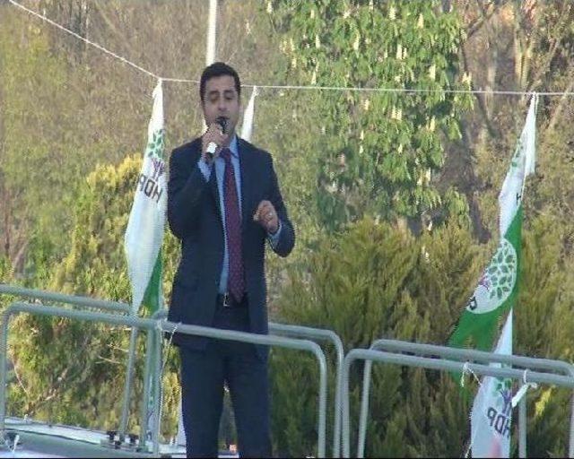 Demirtaş, Kartal Mitinginde Konuştu