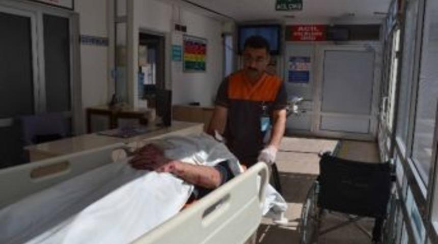 Kasksız Motosiklet S&uuml;r&uuml;c&uuml; Ağır Yaralandı