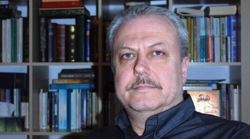 Gazeteci Aydın Koral 17 Yıldır &Uuml;lkesine D&ouml;nemiyor