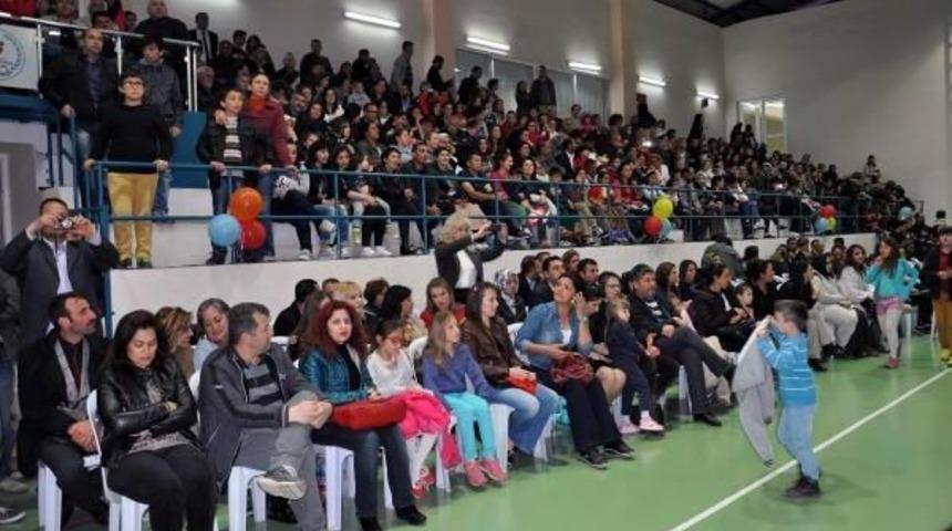 D&uuml;nya &Ccedil;ocukları Didim'de Buluştu