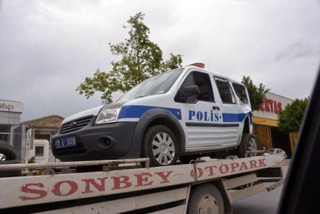 Kalp Krizi Geçiren Sürücü, Ekip Otomobiline Çarpınca Kurtarıldı