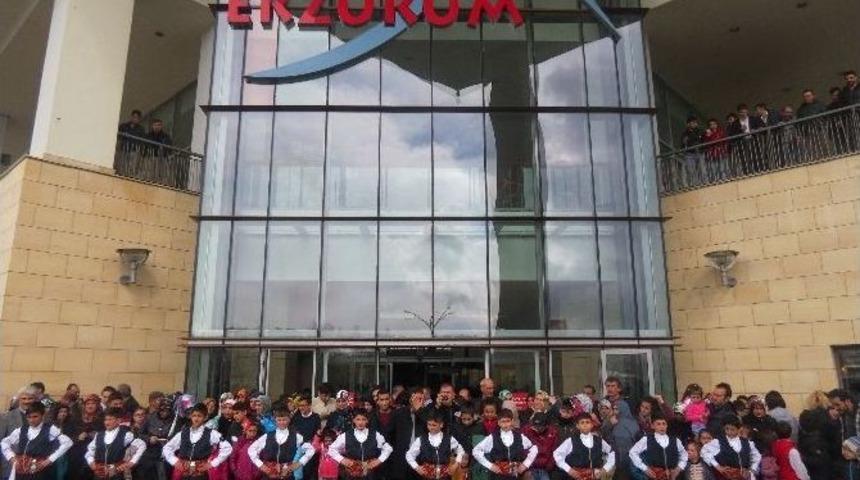 Forum Erzurum&rsquo;da Muhteşem 23 Nisan