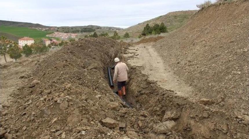 Sungurlu Mesire Alanında &Ccedil;alışmalar S&uuml;r&uuml;yor