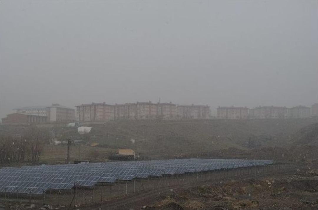 Adilcevaz&rsquo;da Kar Yağışı