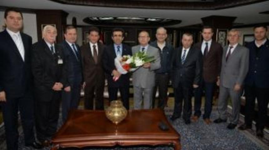 Kandıralılar Derneği Vali G&uuml;zeloğlu&rsquo;nu Ziyaret Etti