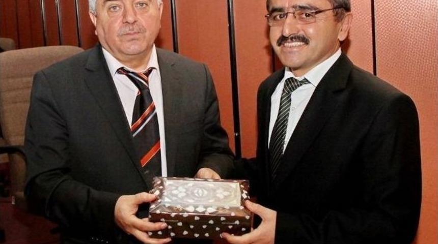 Ga&uuml;n&rsquo;de &ldquo;bilimsel Anlayışlar A&ccedil;ısından Doğu-batı Etkileşimleri&rdquo; Konferansı