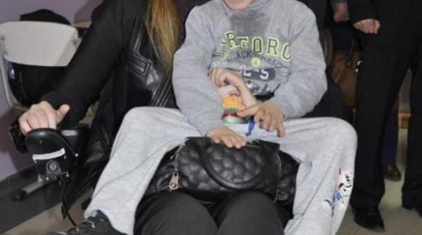 Bursa&rsquo;Da Engelli Vekil Adayından Duygulandıran Ziyaret