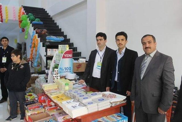 Mardin’de Öğrenciler Yararına Kermes Açıldı