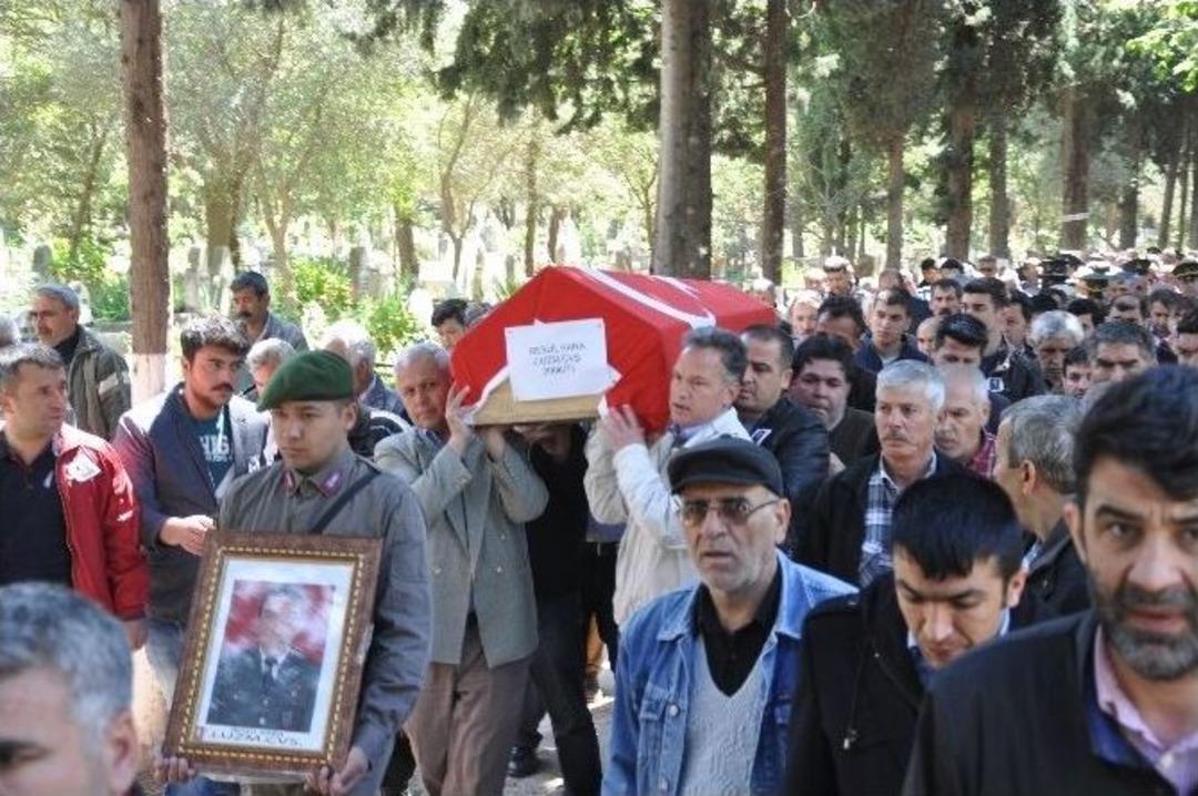 Adanalı Uzman &Ccedil;avuş Yardım Ederken Hayatından Oldu