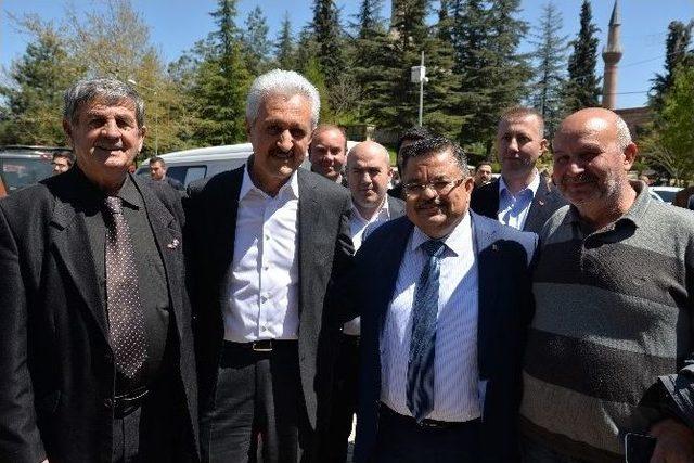 Eski Tff Başkanı Mehmet Ali Aydınlar Şeyh Edebali Türbesinin Ziyaret Etti