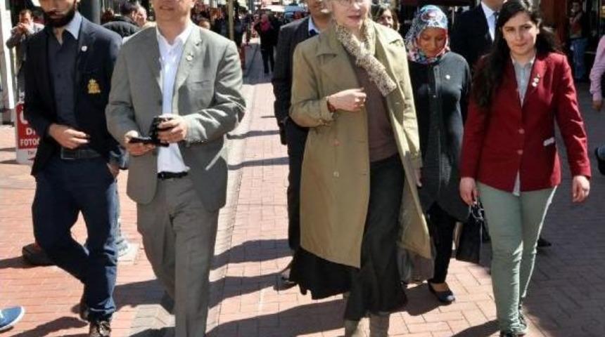 Anadolu Partisi Genel Başkanı Tarhan: Ayakları Yere Basan Bildirge G&ouml;rmedim