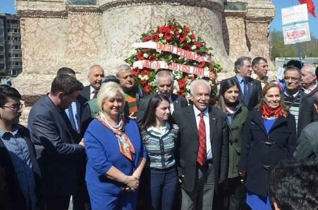 Vatan Partililer ’ermeni Soykırımı’ İddialarını Protesto Etti