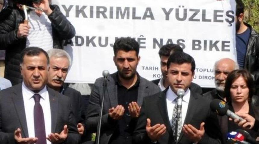 Selahattin Demirtaş,1915'te &Ouml;len Ermeniler I&ccedil;in Fatiha Okudu