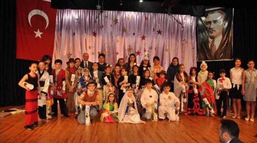 Nazilli&rsquo;de, &ldquo;bug&uuml;n Benim Doğum G&uuml;n&uuml;m&rdquo; Adlı Oyun Sahnelendi