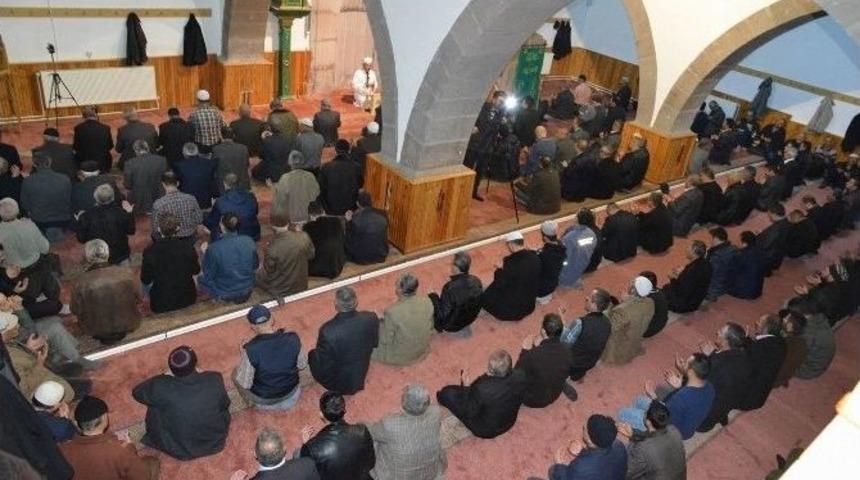 Kayseri Şeker&rsquo;den Tarihi B&uuml;nyan Ulu Camii&rsquo;nde Mevlit