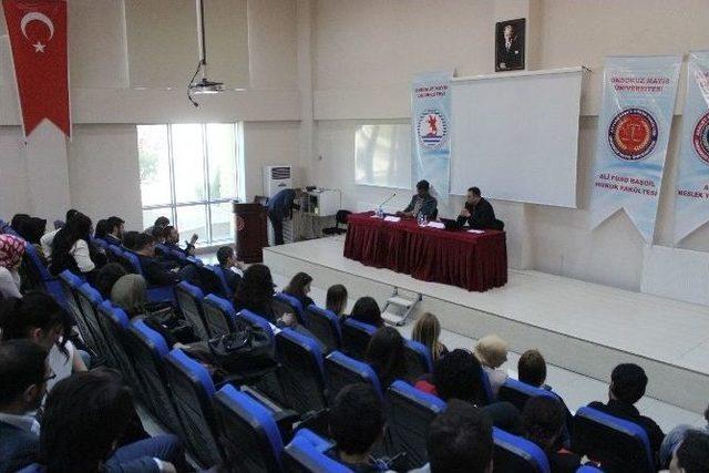 Hukuk Fakültesinde ‘başkanlık Sistemi’ Konuşuldu