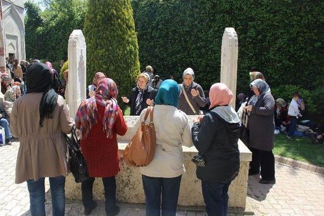 Yarım Asırlık Camide 411 Yıllık Gelenek Sürdürüldü