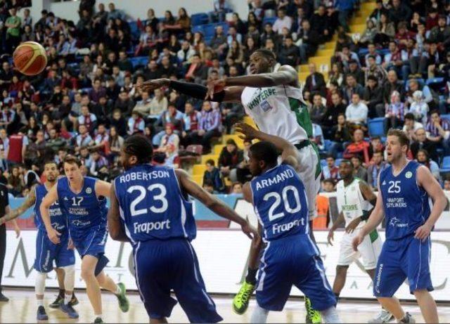 Jsf Nanterre-Fraport Skyliners: 84-79