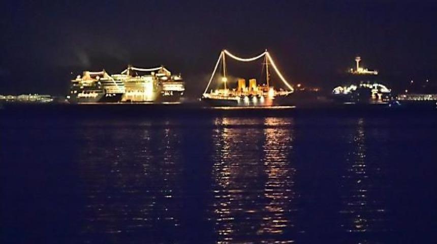 &Ccedil;anakkale Zaferi'nin 100'&uuml;nc&uuml; Yıl Kutlamalarında Hem Coşku Hem De G&uuml;venlik Vardı (6)