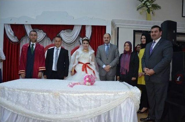 Şanlıurfa Milletvekili Mehmet Kasım Gülpınar Nikah Şahitliği Yaptı