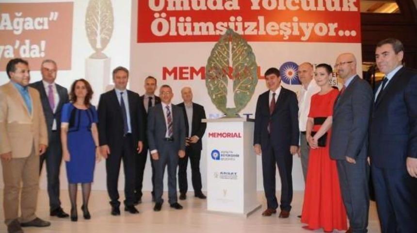 Tatil I&ccedil;in Geldiği Antalya&rsquo;Da Kanseri Yendi