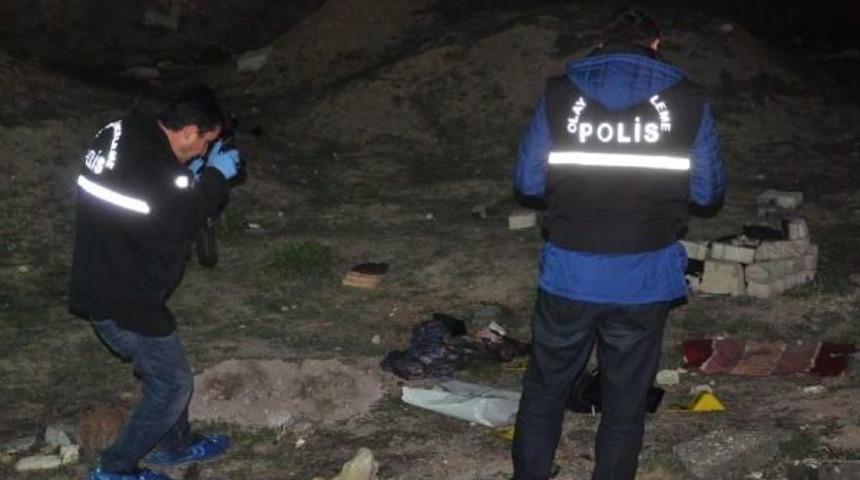 Eskişehir'de Yeni Doğmuş Bebek Cesedi Bulundu
