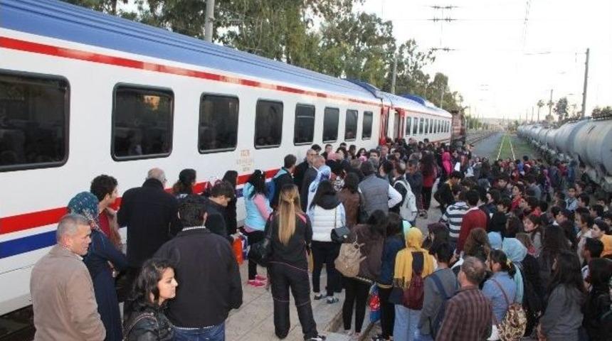 Lise &Ouml;ğrencileri "bu Tren Ka&ccedil;maz&rdquo; Projesiyle Geziye G&ouml;t&uuml;r&uuml;ld&uuml;