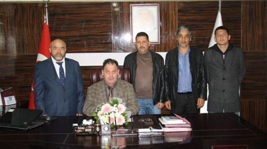 Mahalle Halkından M&uuml;ft&uuml;ye Teşekk&uuml;r