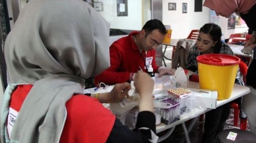 Fü İletişim Fakültesi’nde Kan Bağışı Kampanyası