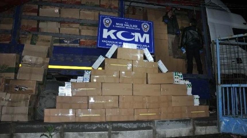 Cips Y&uuml;kl&uuml; Kamyonda Ka&ccedil;ak Sigara Ele Ge&ccedil;irildi