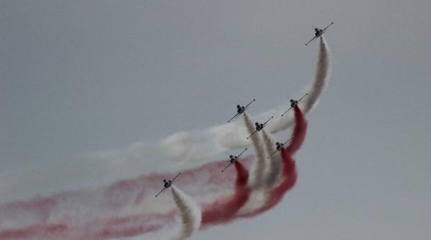 T&uuml;rk Yıldızlarının Provası İlgiyle İzlendi