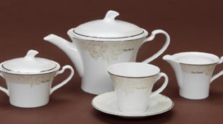 &Ccedil;ay Saatinde Pierre Cardin