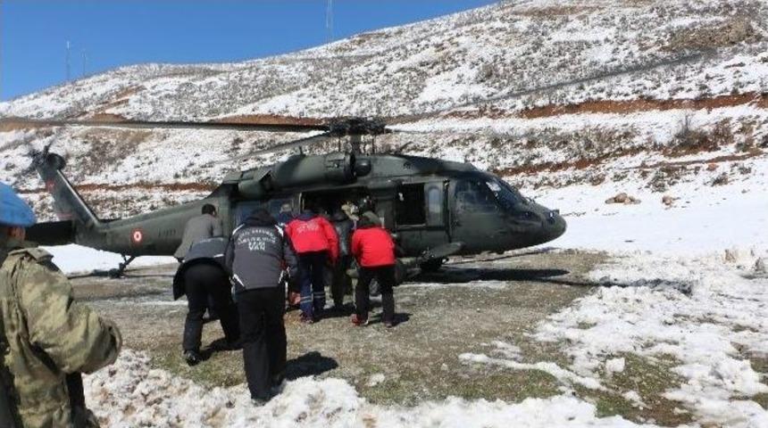 Mahsur Kalan 9 &Ccedil;obana Helikopterle Ulaşıldı
