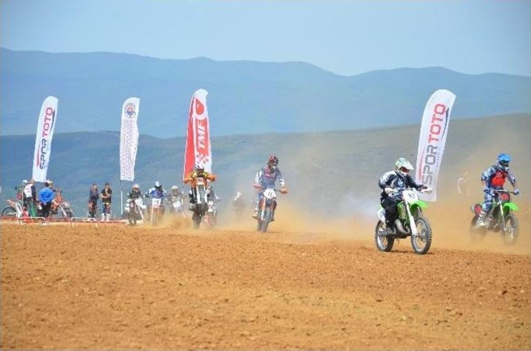 Gemlik&rsquo;te Motokros Heyecanı