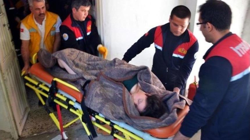 Erkek Arkadaşıyla Kavga Etti, Mutfak T&uuml;p&uuml; İle İntihar Etmek İstedi