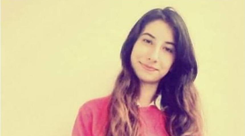 Liseli Esra Telli Duvağı İle Son Yolculuğuna Uğurlandı