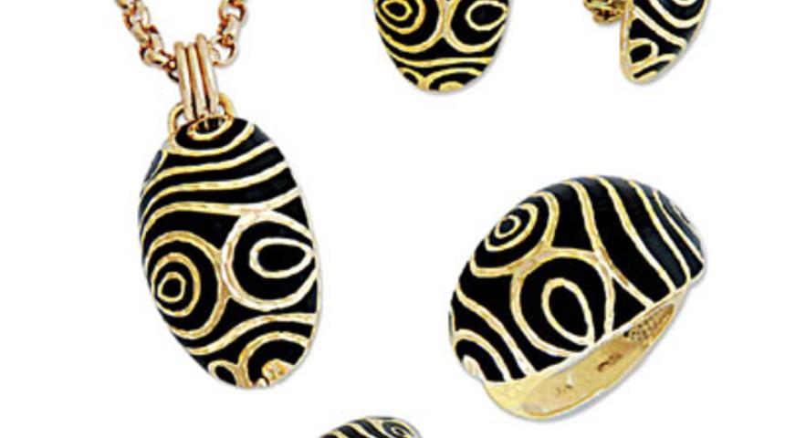 Altının Işıltısı Siyahın Asaletiyle Buluştu