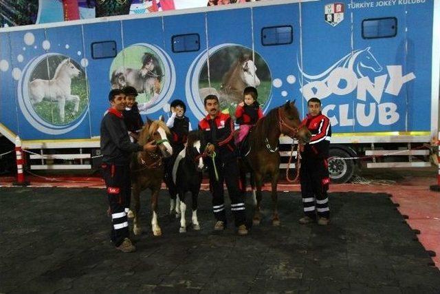 &Ccedil;ocuk Fuarında Midilli Turu 2