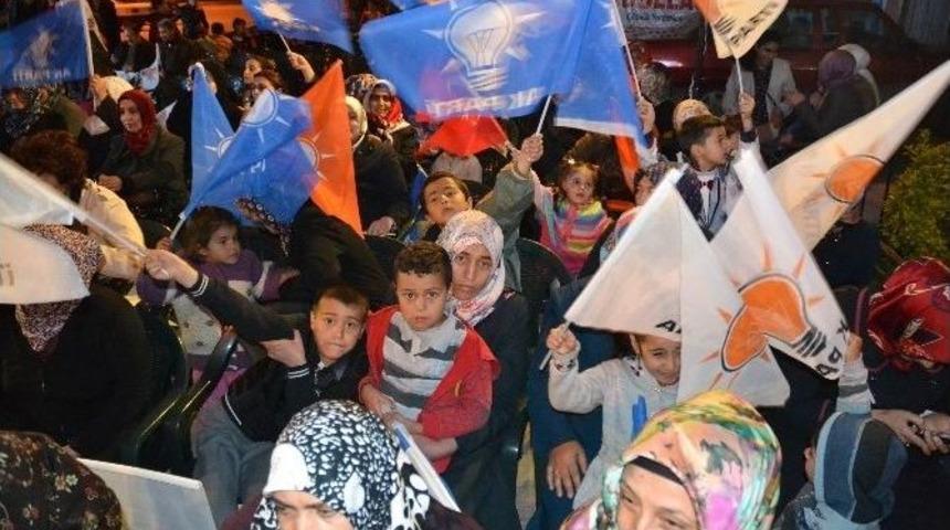 Ak Parti Milletvekili Adayları, &Ccedil;&ouml;şn&uuml;kl&uuml;lerle Buluştu