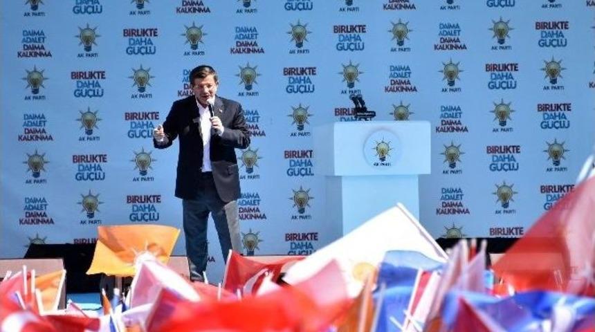 Başbakan Davutoğlu G&uuml;m&uuml;şhane&rsquo;de