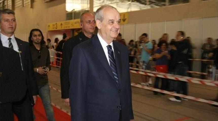 İlker Başbuğ: &ldquo;ilk Adımı Ermenistan Atsın&rdquo;