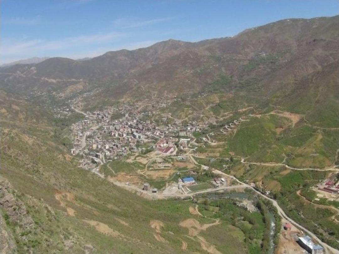 Goman Dağında Yama&ccedil; Paraş&uuml;t&uuml;yle Atladılar