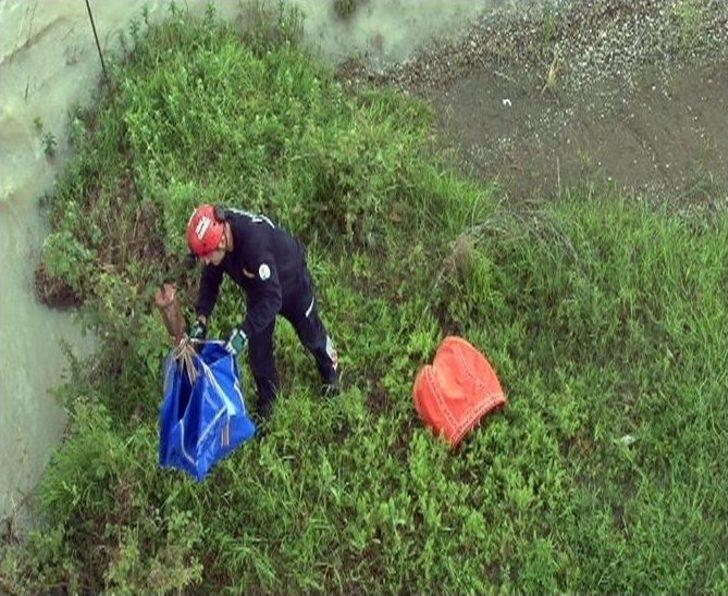 Mahsur Kalan Köpeği Can-kur Kurtardı G2