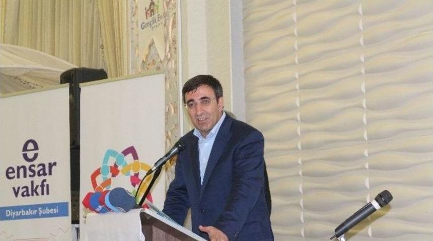 Bakan Yılmaz: "t&uuml;rkiye&rsquo;de İki Milyon Muhacir Var"