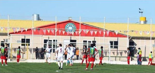 Diyarbakır Büyükşehir Belediyespor-İnegölspor: 2-4