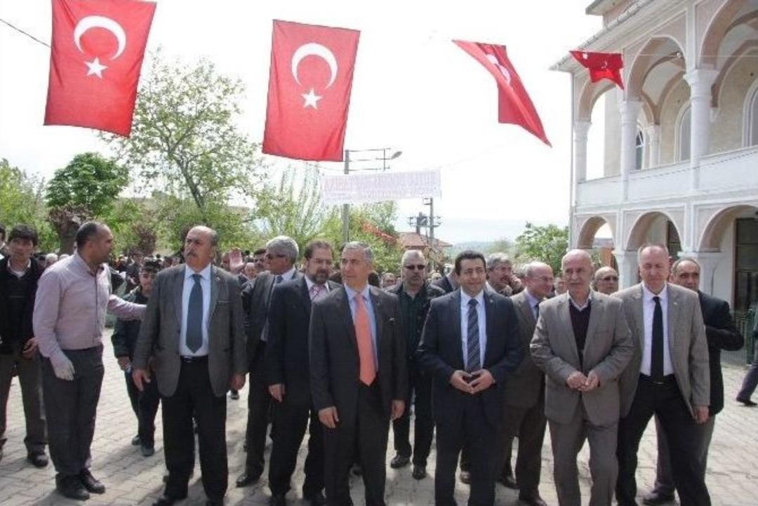 Karacabey K&ouml;ylerinde Mhp Adaylarına Yoğun İlgi